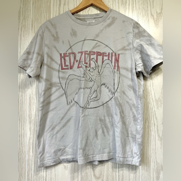 American Eagle Outfitters Men's Multi T-shirt Led Zeppelin Size Medium EUC - Picture 1 of 4
